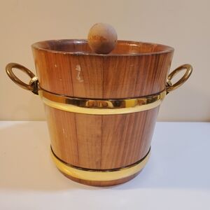 Wood ice bucket